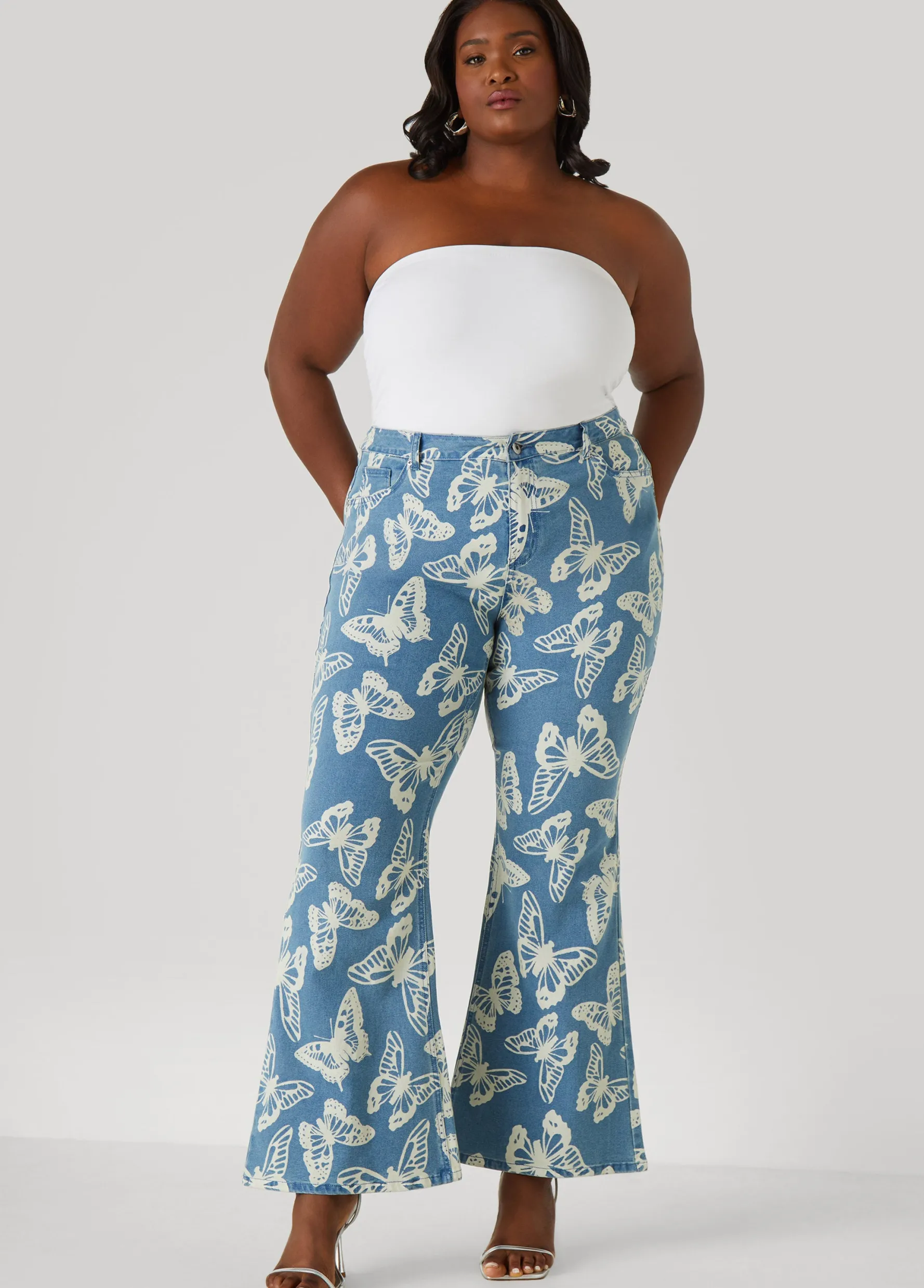 Clearance Ashley Stewart Butterfly Print Flared Jeans Medium Blue