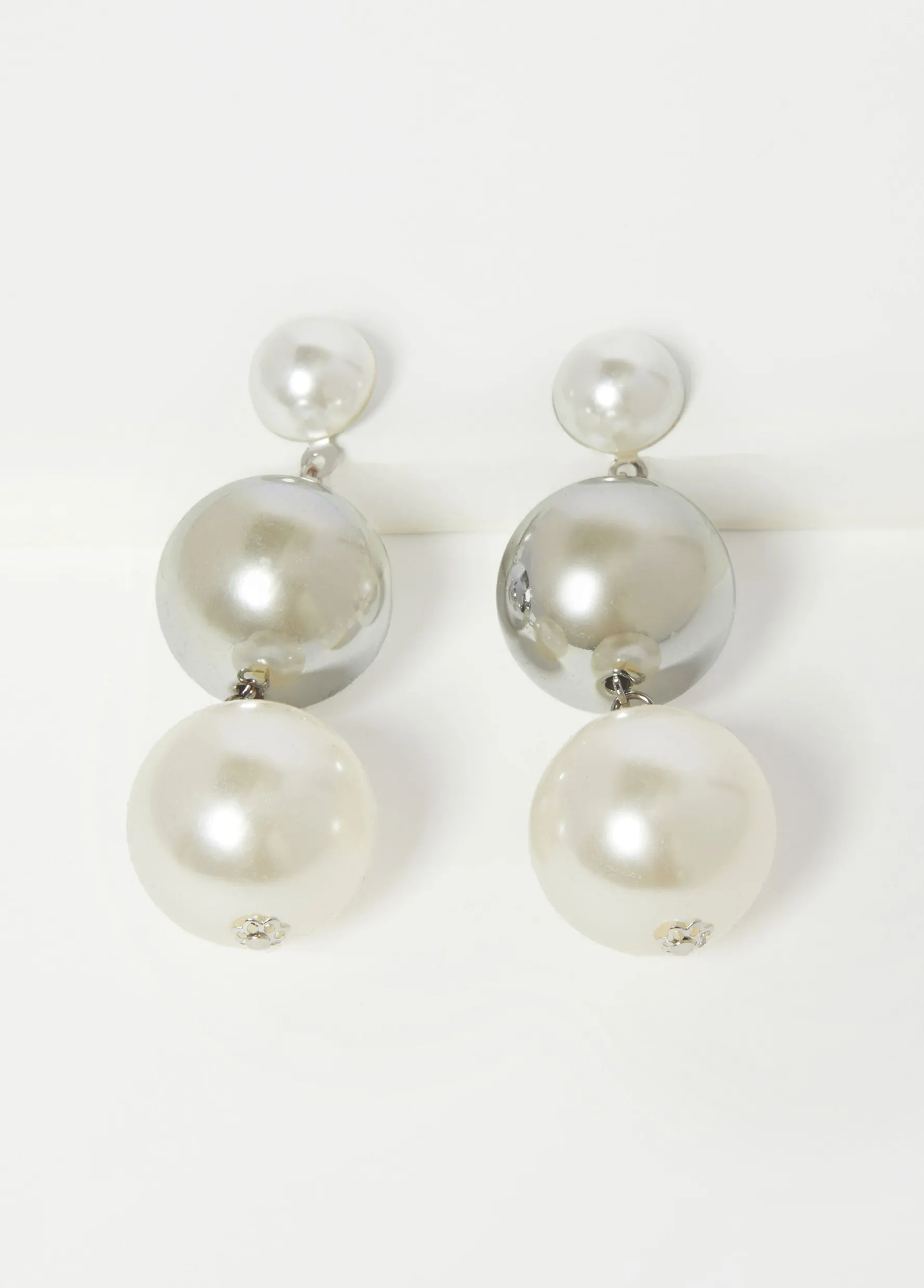 Discount Ashley Stewart Faux Pearl And Bead Earrings Silver