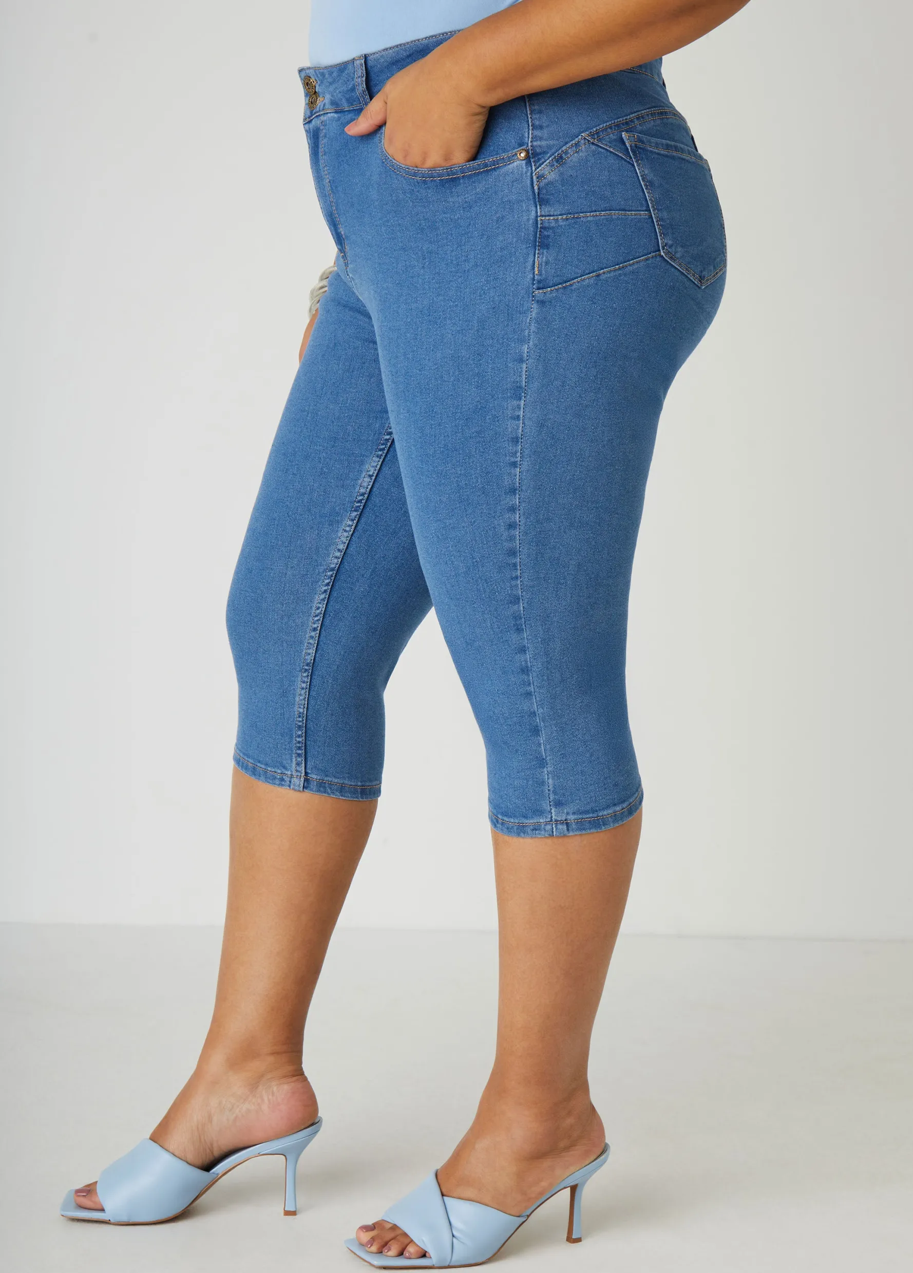 Outlet Ashley Stewart Fearless Denim Capris